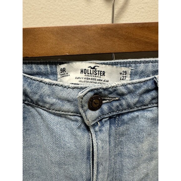 Hollister Curvy High Rise Mom Jean Distressed Size 9R 29‎ X 27 Light Wash - Picture 4 of 7